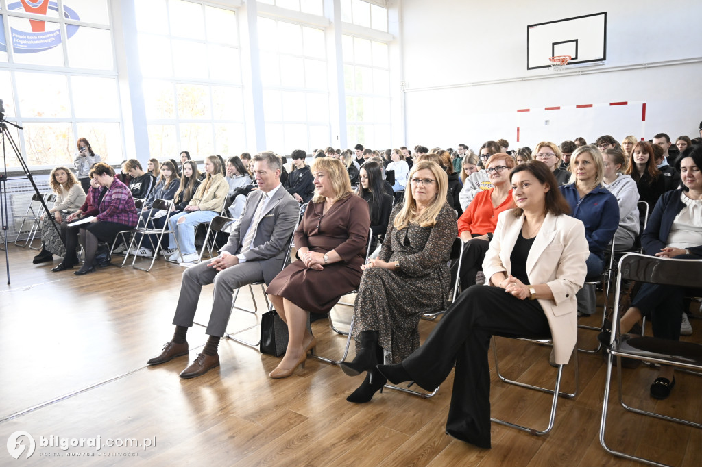 Koncert dla Niepodległej w Zespole Szkół Zawodowych i Ogólnokształcących w Biłgoraju