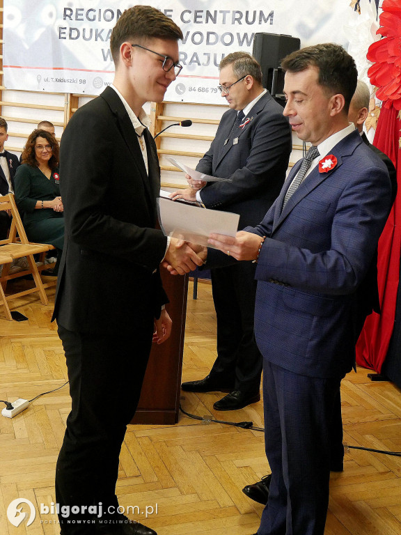 Uczczenie Niepodległej i nagroda za osiągniecia w nauce i sporcie