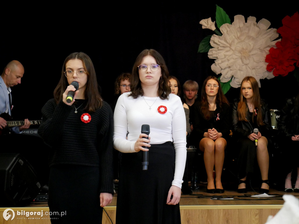 Uczczenie Niepodległej i nagroda za osiągniecia w nauce i sporcie