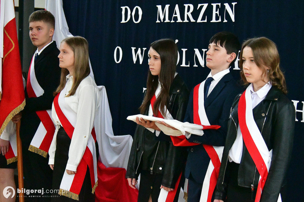 Biszcza. Szkoła do hymnu - śpiewali wszyscy