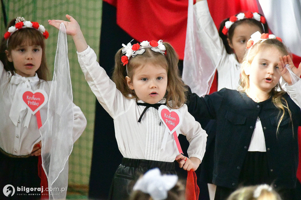 Biszcza. Szkoła do hymnu - śpiewali wszyscy