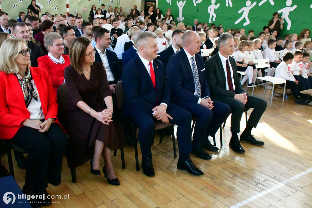 Biszcza. Szkoła do hymnu - śpiewali wszyscy