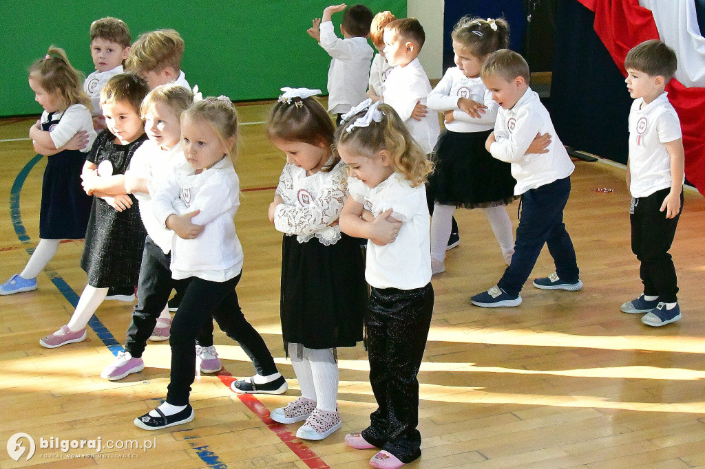 Biszcza. Szkoła do hymnu - śpiewali wszyscy