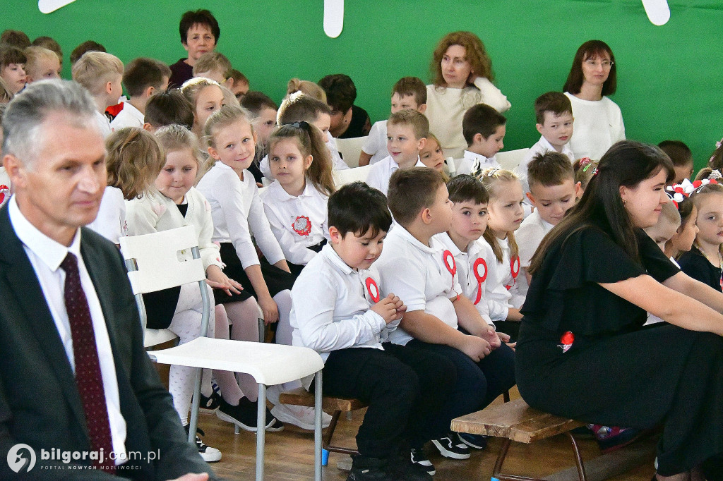 Biszcza. Szkoła do hymnu - śpiewali wszyscy