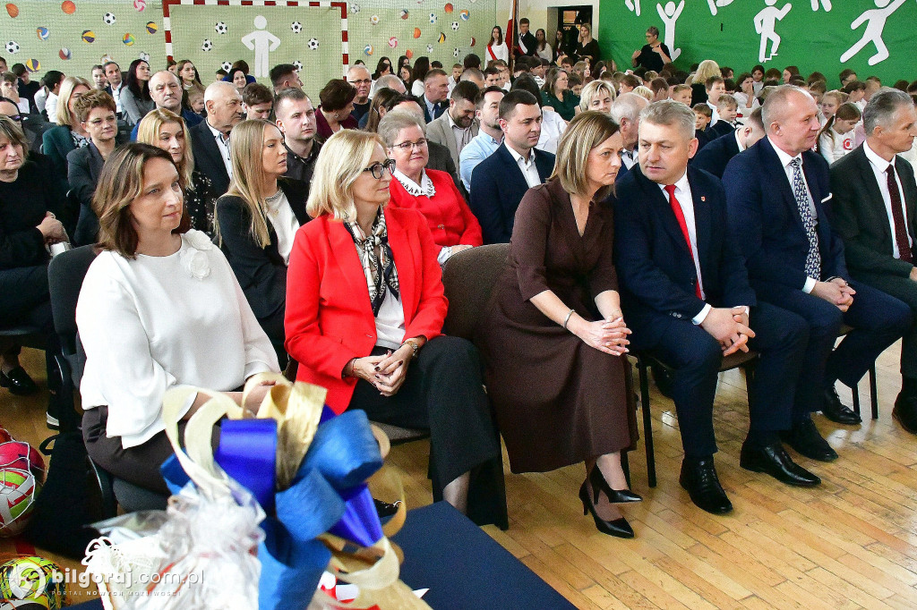 Biszcza. Szkoła do hymnu - śpiewali wszyscy