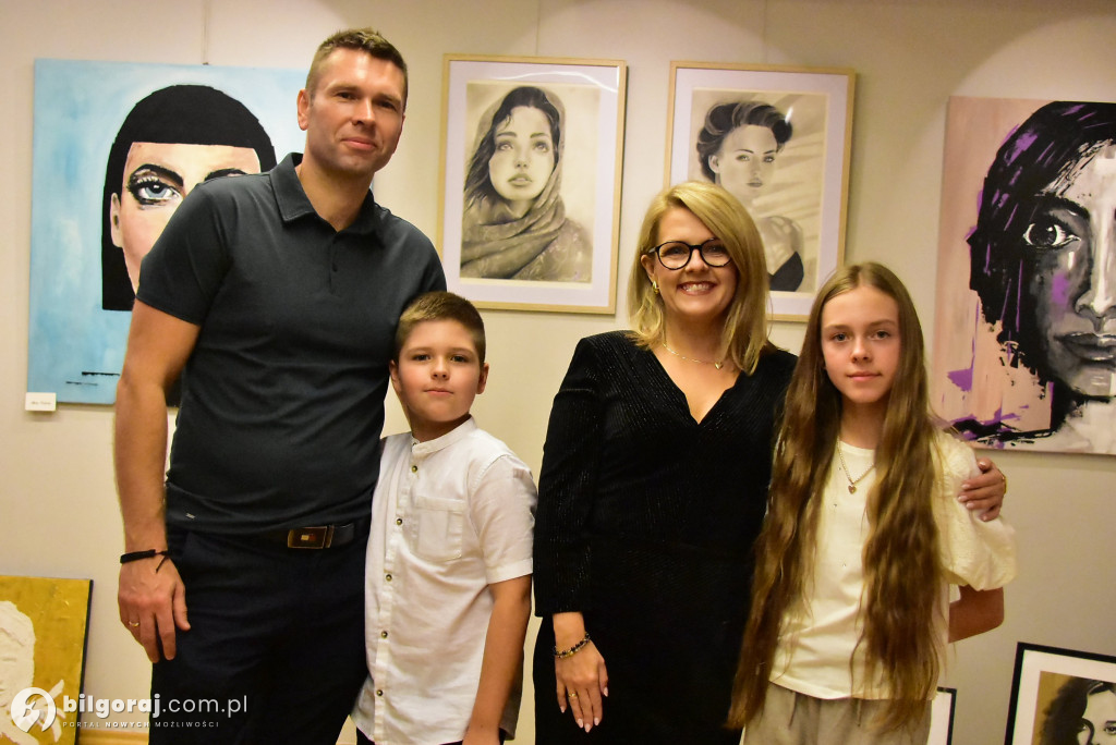 Dwie wizje człowieka: Wernisaż malarstwa Moniki Szabat i Alicji Naklickiej