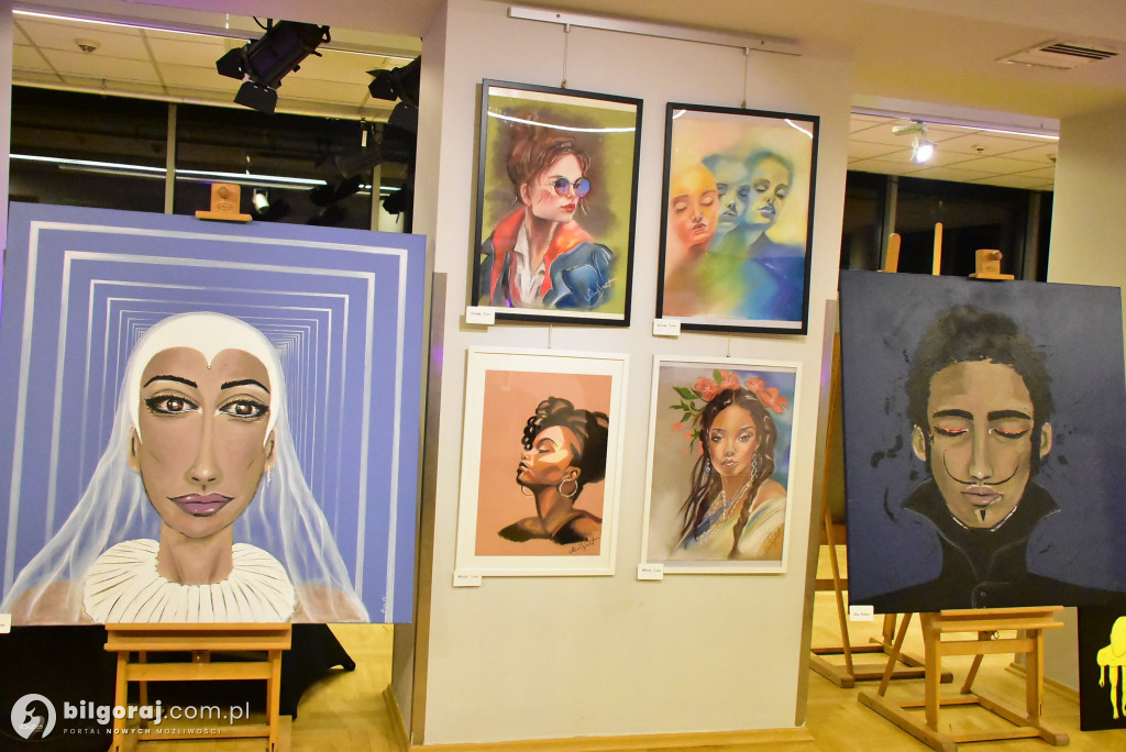 Dwie wizje człowieka: Wernisaż malarstwa Moniki Szabat i Alicji Naklickiej