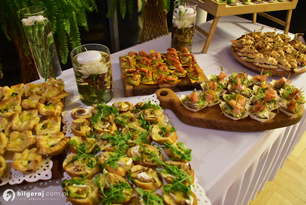 Dwie wizje człowieka: Wernisaż malarstwa Moniki Szabat i Alicji Naklickiej