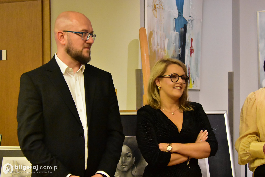 Dwie wizje człowieka: Wernisaż malarstwa Moniki Szabat i Alicji Naklickiej