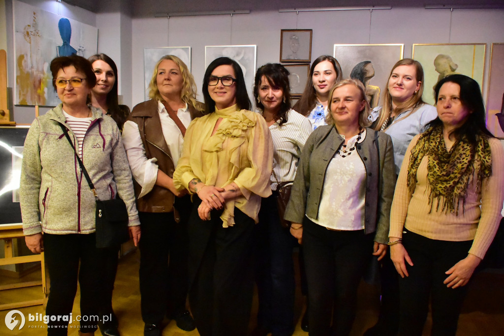 Dwie wizje człowieka: Wernisaż malarstwa Moniki Szabat i Alicji Naklickiej