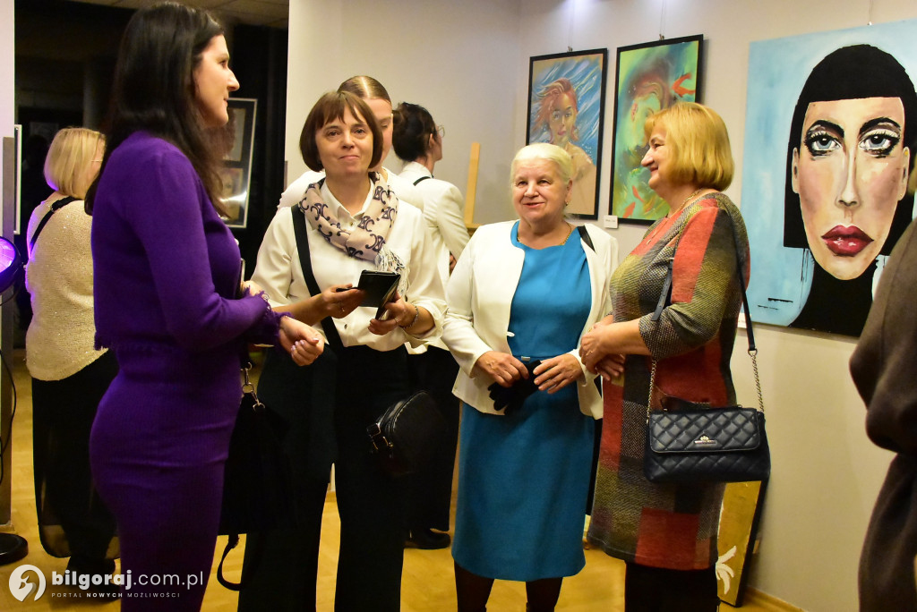 Dwie wizje człowieka: Wernisaż malarstwa Moniki Szabat i Alicji Naklickiej