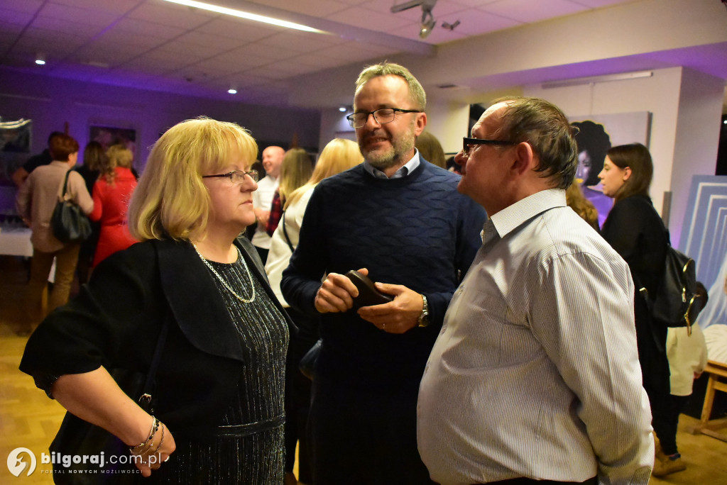 Dwie wizje człowieka: Wernisaż malarstwa Moniki Szabat i Alicji Naklickiej