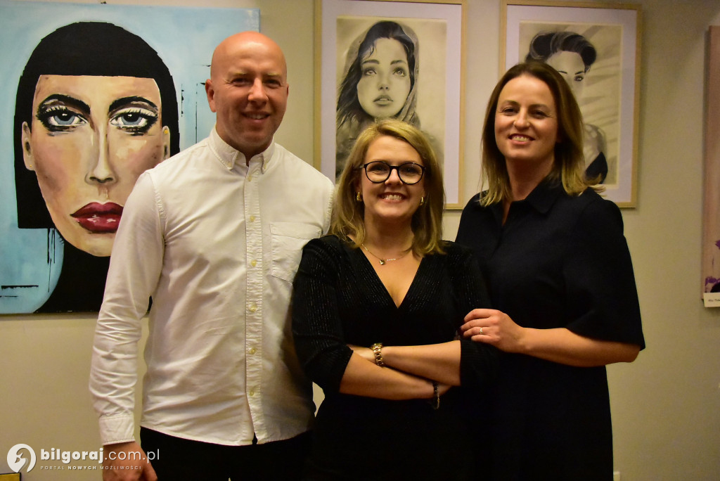 Dwie wizje człowieka: Wernisaż malarstwa Moniki Szabat i Alicji Naklickiej