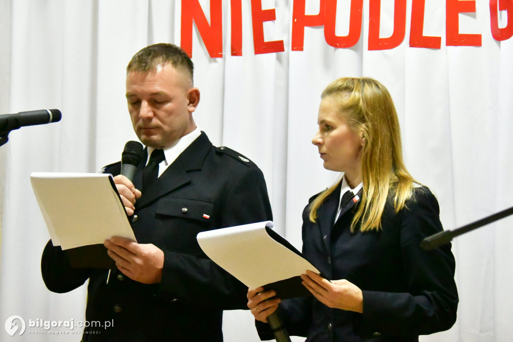 Pieśń łączy pokolenia: Mieszkańcy gm. Potok Górny śpiewali dla Niepodległej