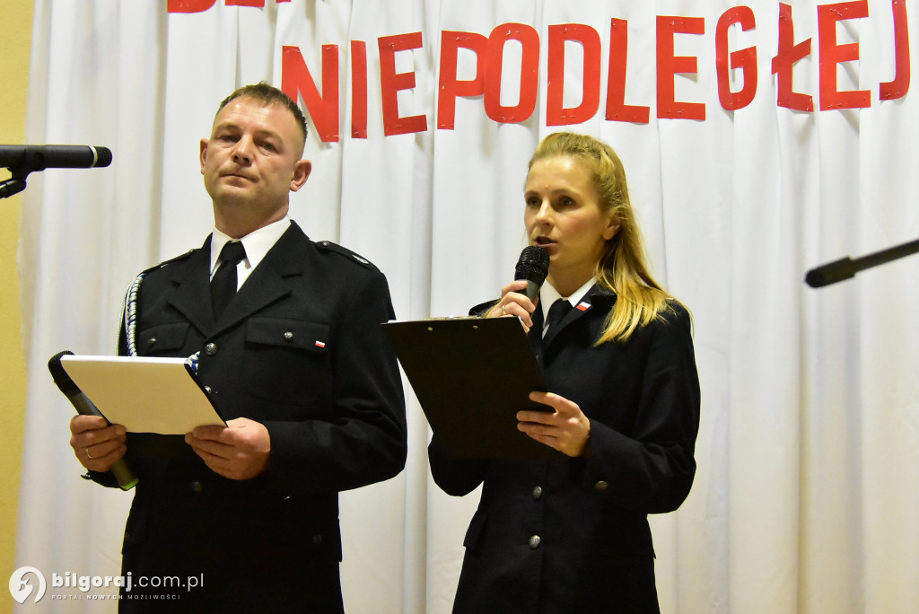 Pieśń łączy pokolenia: Mieszkańcy gm. Potok Górny śpiewali dla Niepodległej