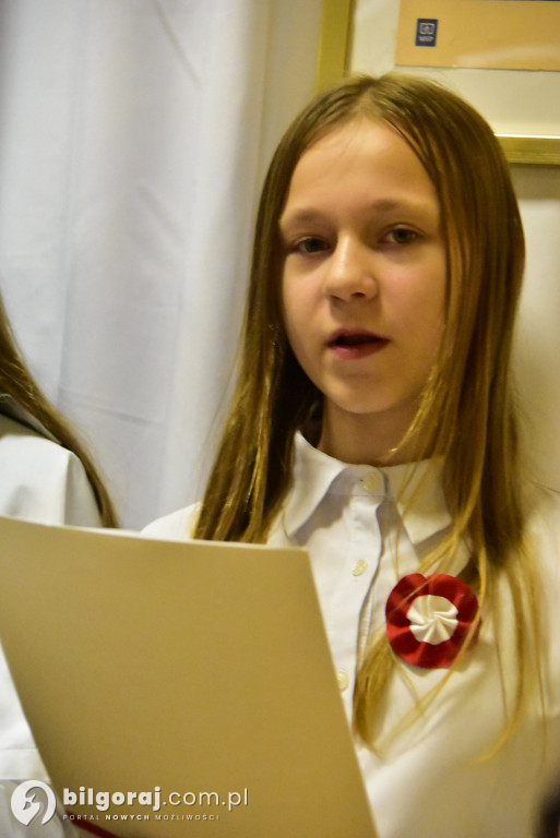 Pieśń łączy pokolenia: Mieszkańcy gm. Potok Górny śpiewali dla Niepodległej