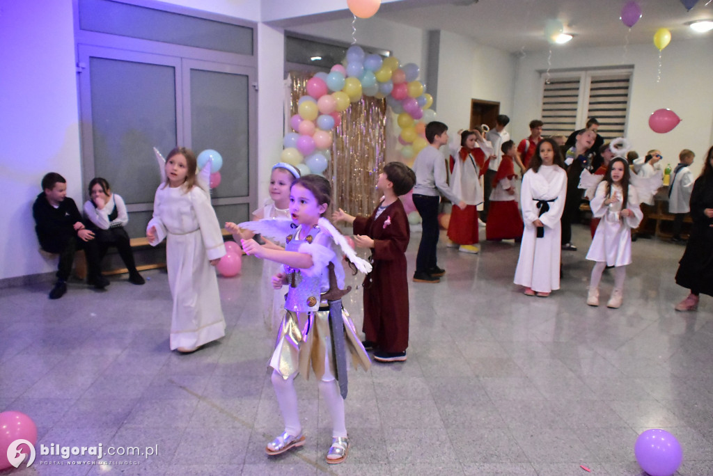 Zabawa, quiz i prezentacje: Bal Wszystkich w Biłgoraju