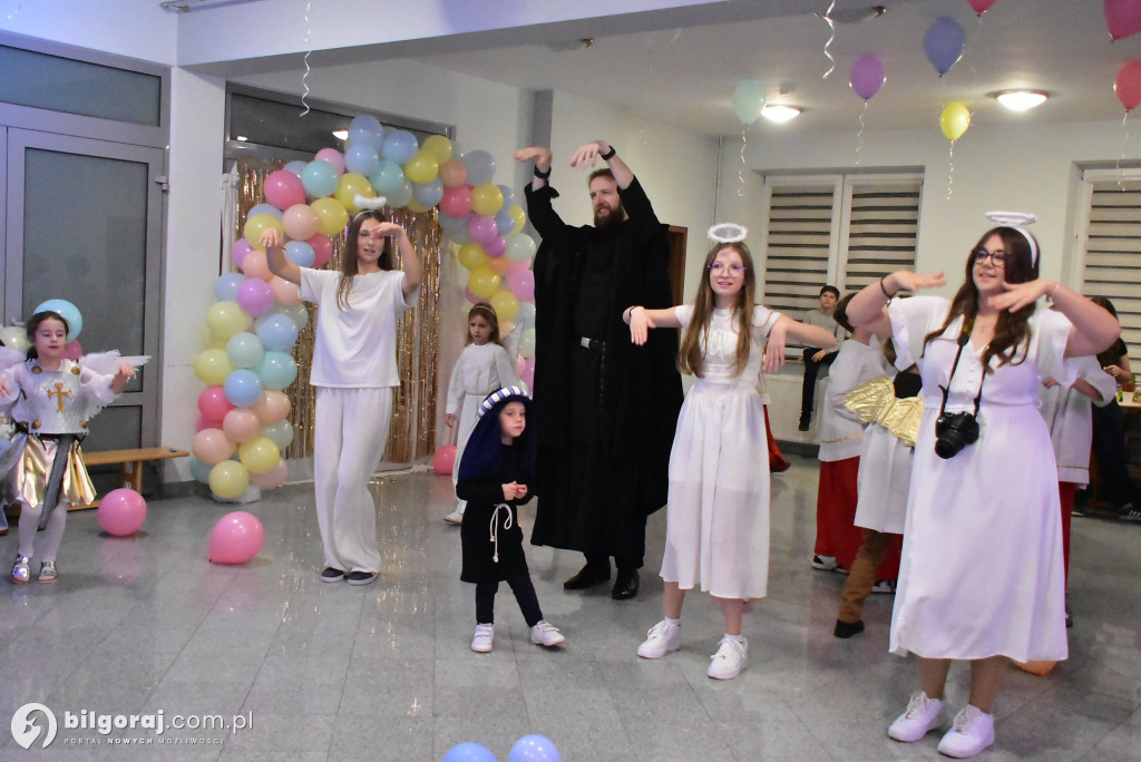 Zabawa, quiz i prezentacje: Bal Wszystkich w Biłgoraju