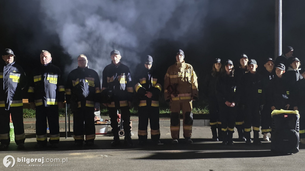 Goraj uczcił 107. rocznicę Odzyskania Niepodległości śpiewem i ogniskiem