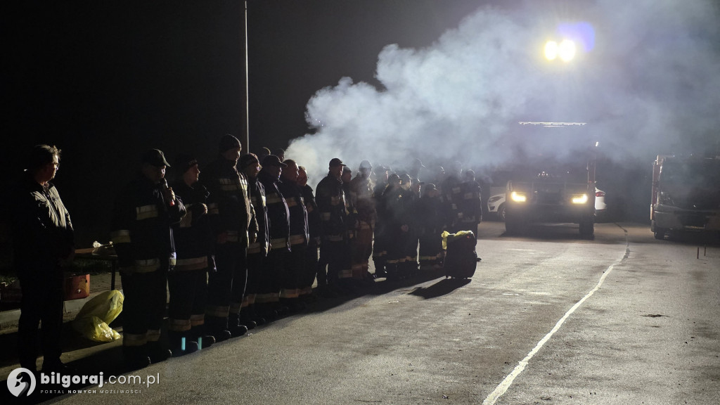 Goraj uczcił 107. rocznicę Odzyskania Niepodległości śpiewem i ogniskiem