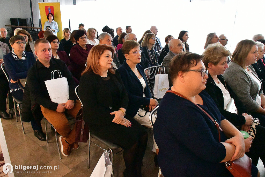 Józefów nadal świętuje. Trwa konferencja nauka z okazji 300-lecia lokacji miasta