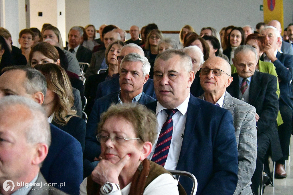 Józefów nadal świętuje. Trwa konferencja nauka z okazji 300-lecia lokacji miasta