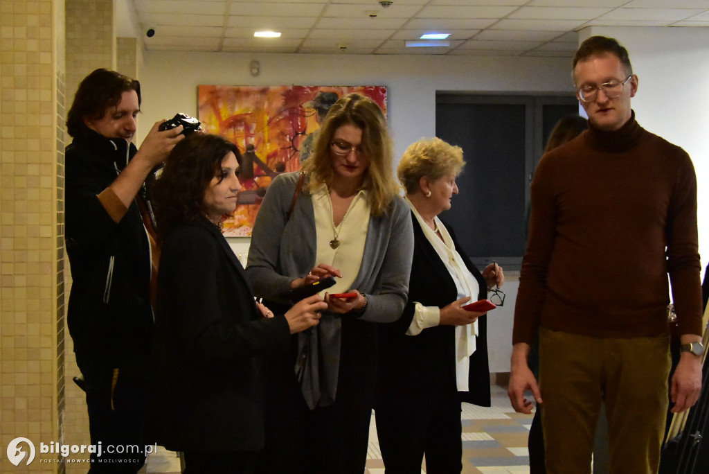 Darmowe foto i teatralne emocje: Teatr Nowy gościł w Biłgoraju