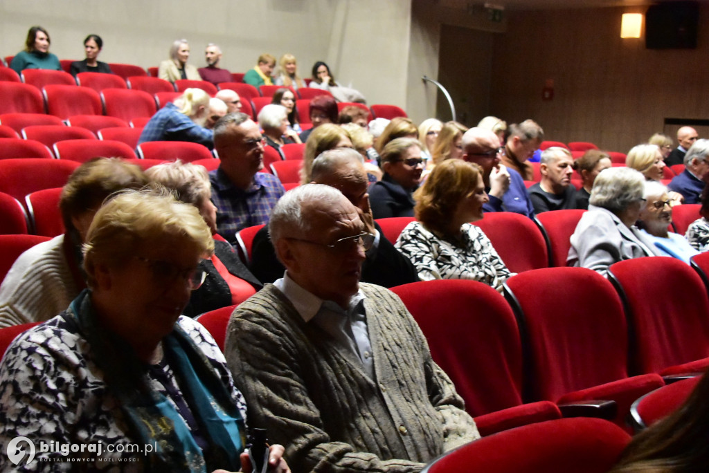 Darmowe foto i teatralne emocje: Teatr Nowy gościł w Biłgoraju