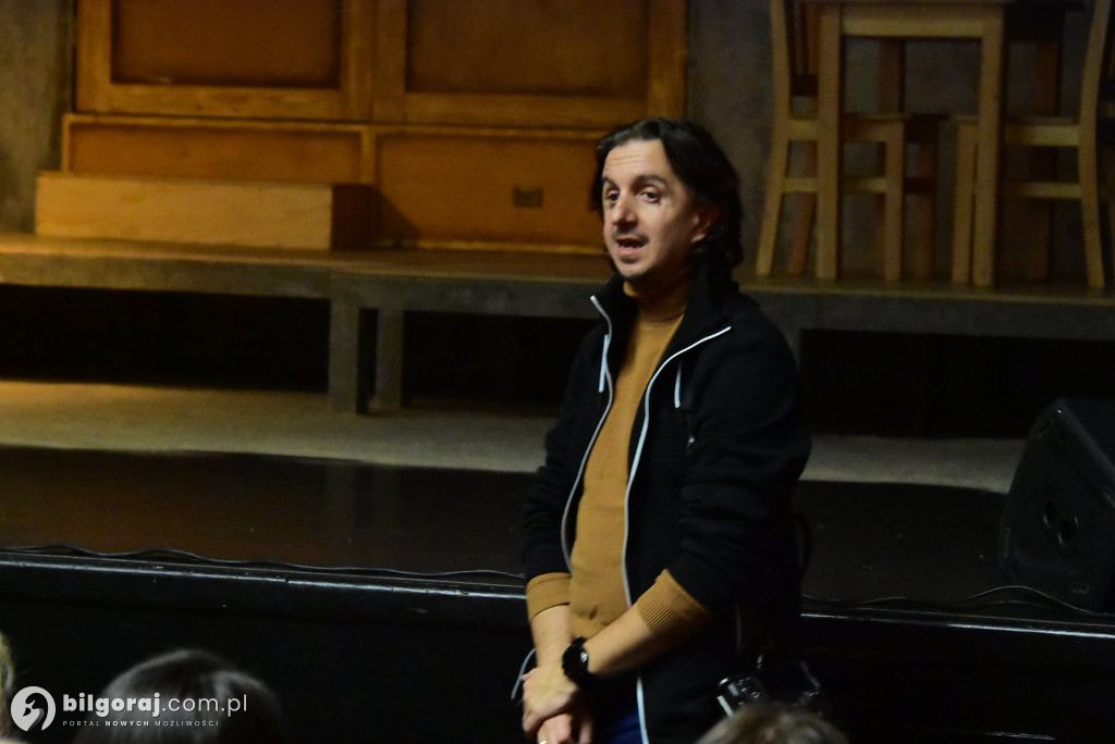 Darmowe foto i teatralne emocje: Teatr Nowy gościł w Biłgoraju