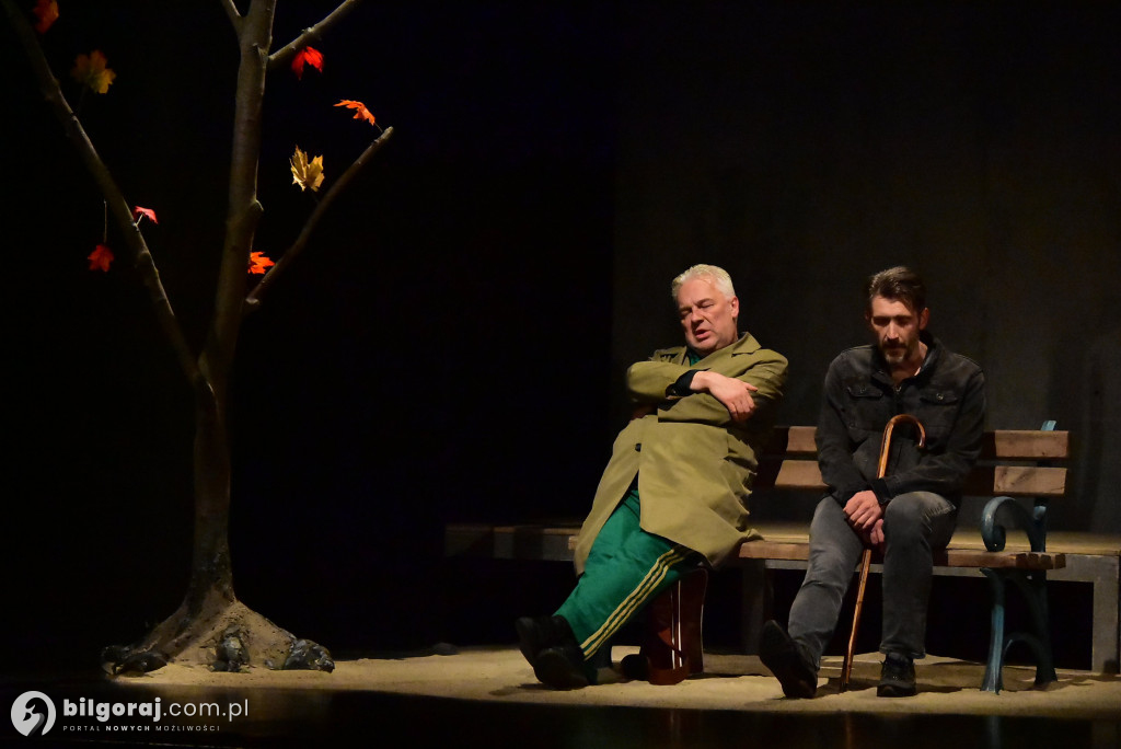 Darmowe foto i teatralne emocje: Teatr Nowy gościł w Biłgoraju