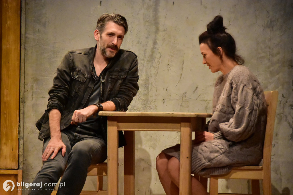 Darmowe foto i teatralne emocje: Teatr Nowy gościł w Biłgoraju