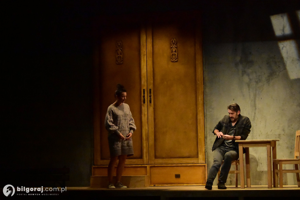 Darmowe foto i teatralne emocje: Teatr Nowy gościł w Biłgoraju