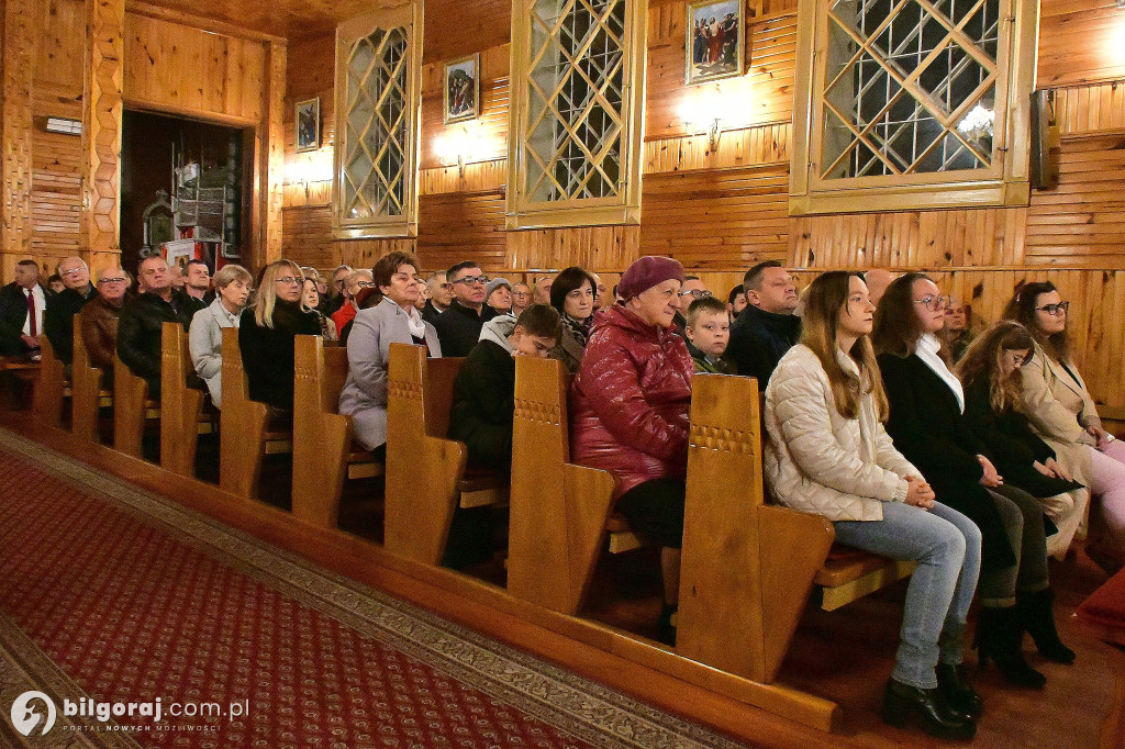 Wieczornica patriotyczna w Majdanie Starym