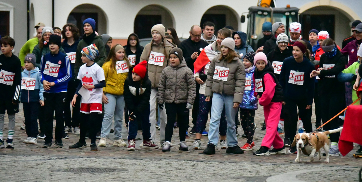 X Biłgorajski Bieg Niepodległości: Z jednej strony hołd, z drugiej – pomoc