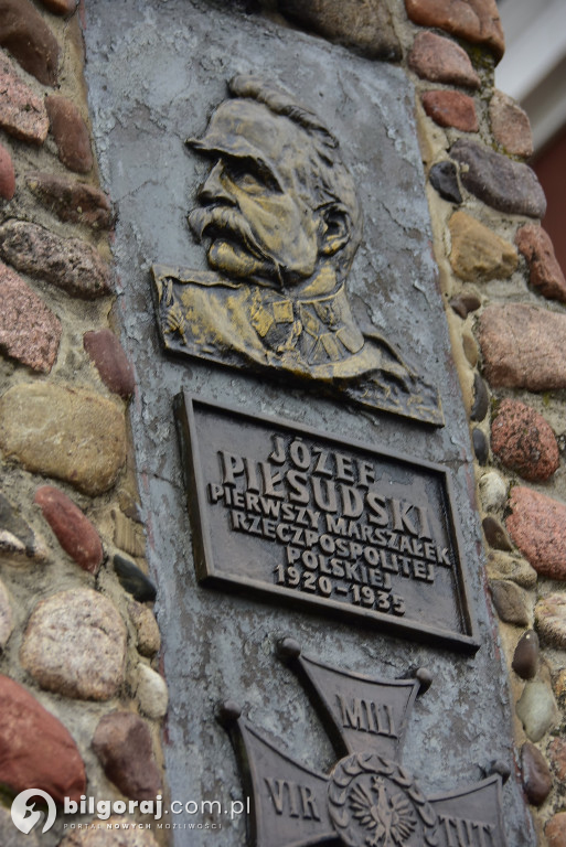 Biszcza. Ułani, strażacy i biało-czerwone melodie