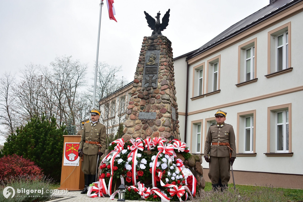 Biszcza. Ułani, strażacy i biało-czerwone melodie