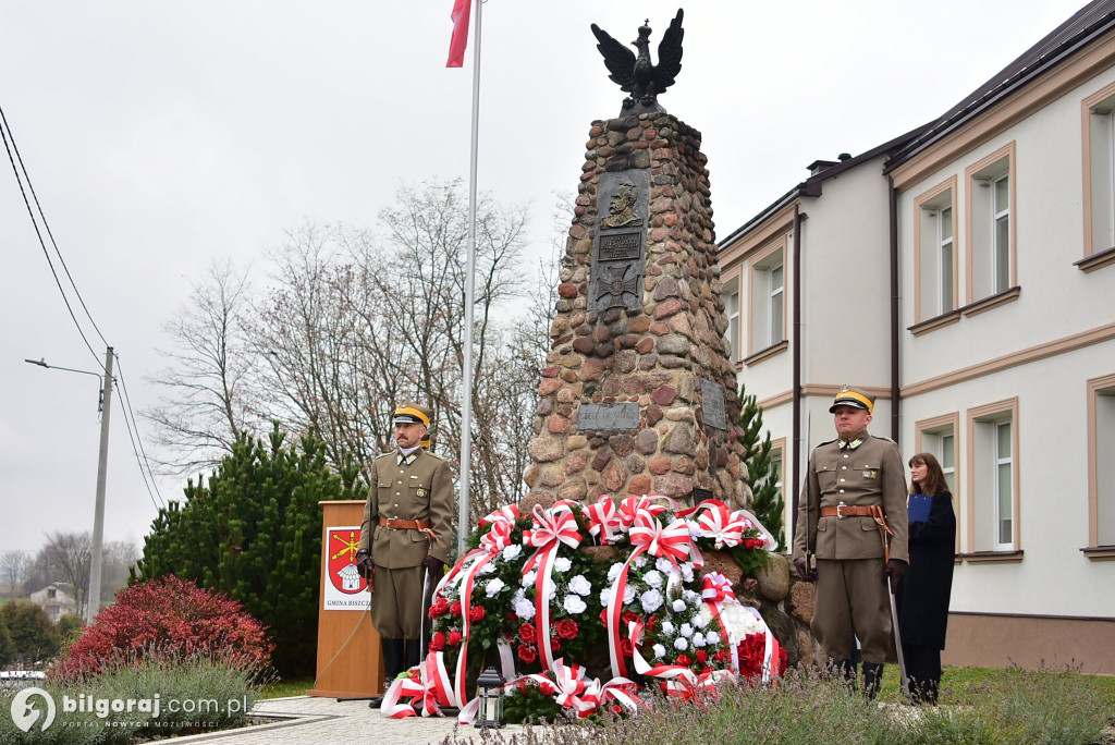 Biszcza. Ułani, strażacy i biało-czerwone melodie