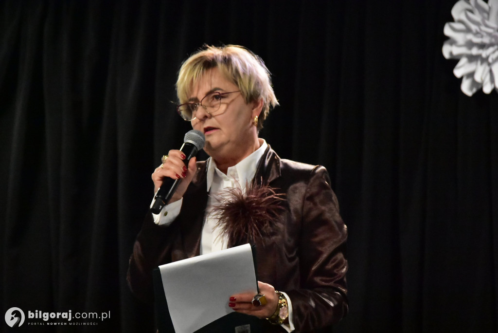 Biszcza. Ułani, strażacy i biało-czerwone melodie