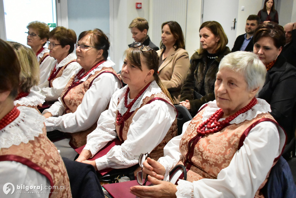 Biszcza. Ułani, strażacy i biało-czerwone melodie