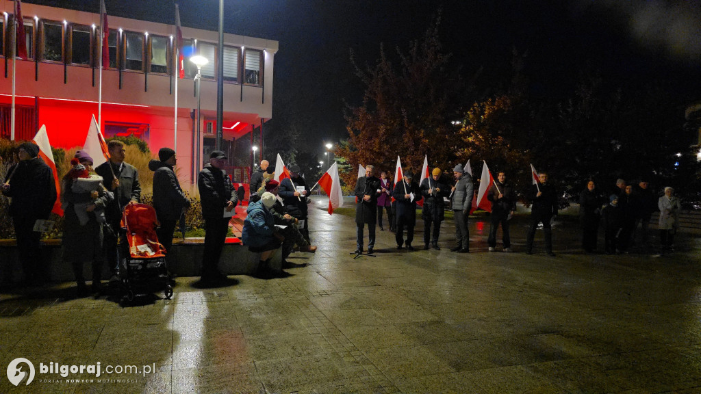 Patriotyczny głos na Placu Wolności: Mieszkańcy Biłgoraja na 11 listopada