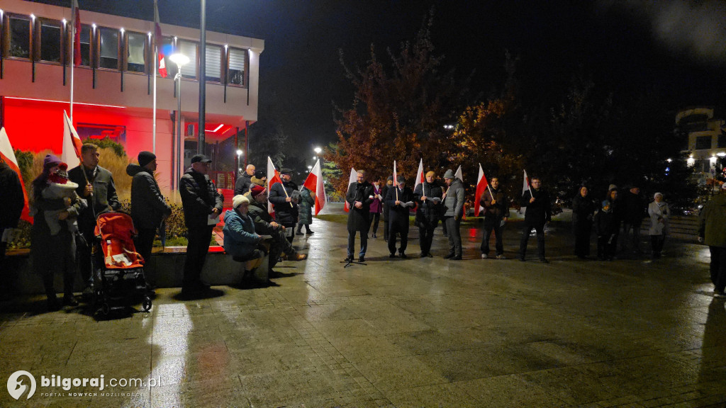 Patriotyczny głos na Placu Wolności: Mieszkańcy Biłgoraja na 11 listopada