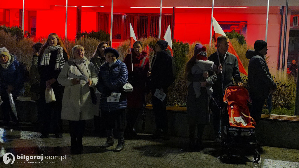 Patriotyczny głos na Placu Wolności: Mieszkańcy Biłgoraja na 11 listopada