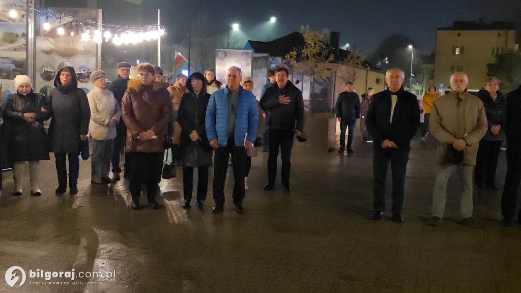 Patriotyczny głos na Placu Wolności: Mieszkańcy Biłgoraja na 11 listopada