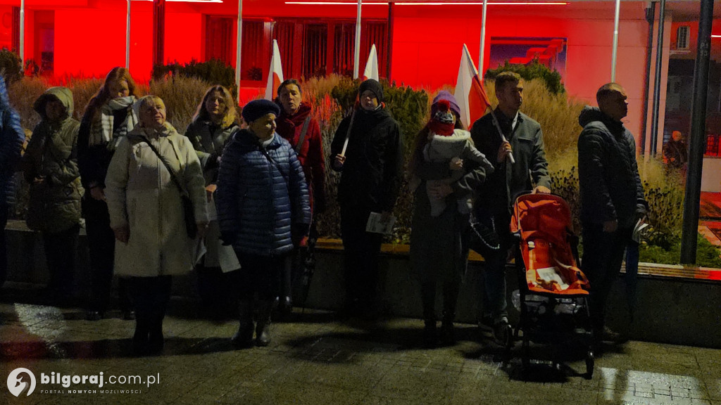 Patriotyczny głos na Placu Wolności: Mieszkańcy Biłgoraja na 11 listopada