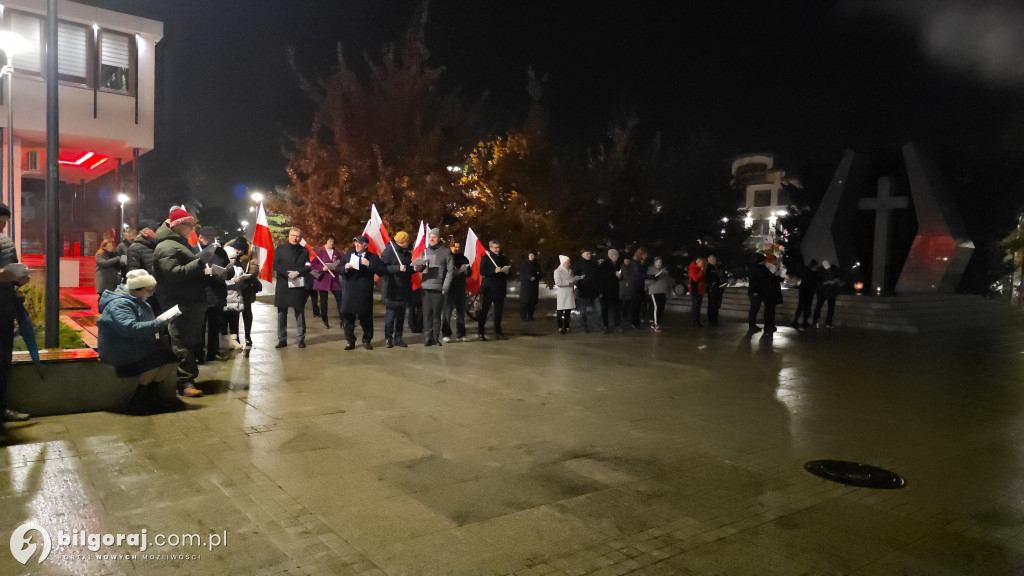 Patriotyczny głos na Placu Wolności: Mieszkańcy Biłgoraja na 11 listopada