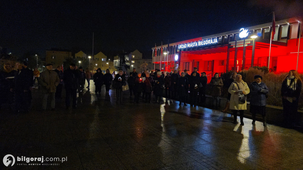 Patriotyczny głos na Placu Wolności: Mieszkańcy Biłgoraja na 11 listopada