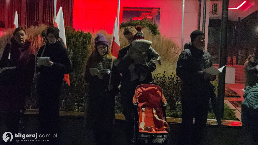 Patriotyczny głos na Placu Wolności: Mieszkańcy Biłgoraja na 11 listopada