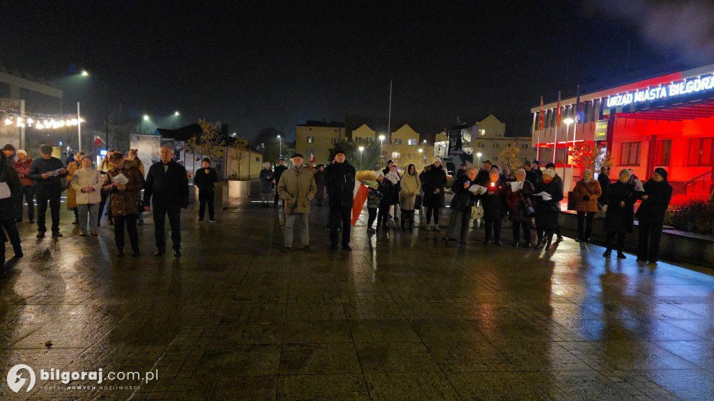 Patriotyczny głos na Placu Wolności: Mieszkańcy Biłgoraja na 11 listopada