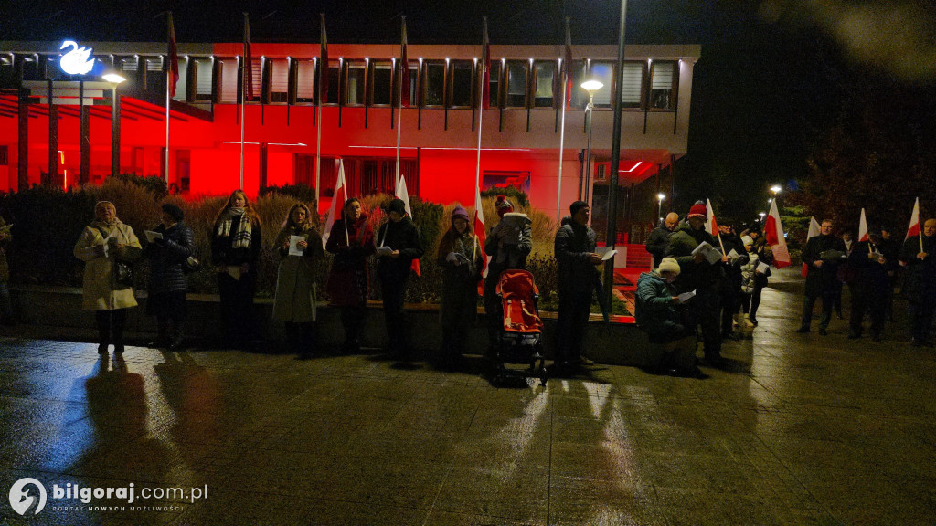 Patriotyczny głos na Placu Wolności: Mieszkańcy Biłgoraja na 11 listopada