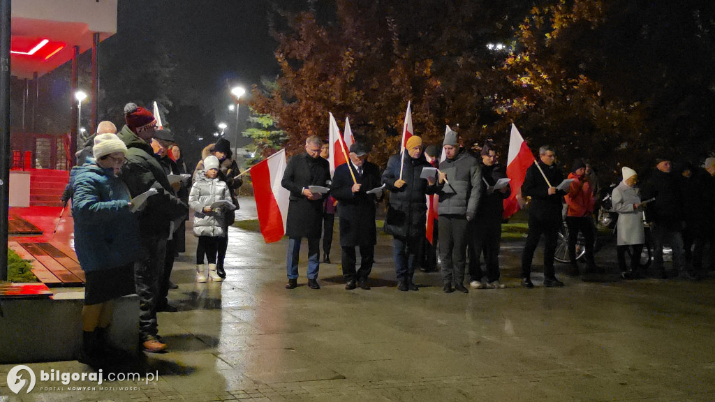 Patriotyczny głos na Placu Wolności: Mieszkańcy Biłgoraja na 11 listopada